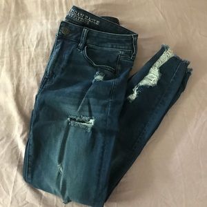 Perfect fit Ripped Denim Jeans